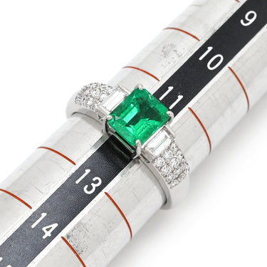 ノンブランド NON BRAND エメラルド 1.10ct ダイヤモンド グリーン×プラチナシルバー Pt900 エメラルド ダイヤモンド リング 指輪 緑 ステップカット プラチナ900 パヴェ 12号