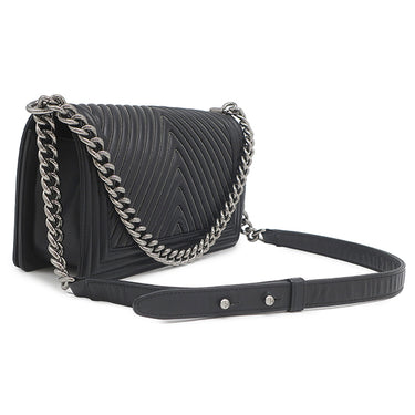シャネル CHANEL ボーイシャネル25 A67086 ブラック ラムスキン ショルダーバッグ シルバー金具 シェブロン チェーンショルダー