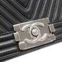シャネル CHANEL ボーイシャネル25 A67086 ブラック ラムスキン ショルダーバッグ シルバー金具 シェブロン チェーンショルダー