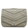 シャネル CHANEL シェブロ チェーン ショルダー シルバーグレー レザー ショルダーバッグ ココマーク エンベロープ