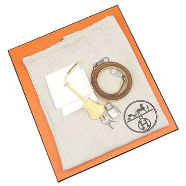 エルメス HERMES ケリー25 内縫い ジョーヌプッサン ヴォースイフト 2WAYバッグ シルバー金具 ショルダー