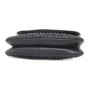 ミュウミュウ MIU MIU マテラッセ ショルダー 5BH126 NERO レザー ショルダーバッグ シルバー金具 黒 ロゴプレート チェーン