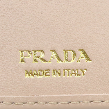 プラダ PRADA トライアングル ロゴ コンパクトウォレット 1ML050 ベージュピンク レザー 二つ折り財布 ゴールド金具 2つ折り