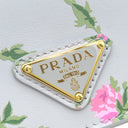 プラダ PRADA フラワー メタルロゴ コンパクトウォレット 1MV204 PERLA レザー 二つ折り財布 ゴールド金具 ソフトカーフ キルティング