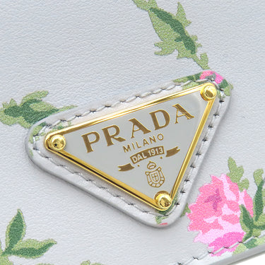 プラダ PRADA フラワー メタルロゴ コンパクトウォレット 1MV204 PERLA レザー 二つ折り財布 ゴールド金具 ソフトカーフ キルティング