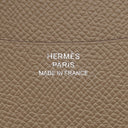 エルメス Hermes アジェンダ GM H038536CA18 エトゥープ ヴォーエプソン 手帳カバー グレージュ 2025年製 レフィル付き