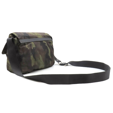 プラダ PRADA 三角ロゴ メッセンジャー バッグ カーキ ナイロン ショルダーバッグ シルバー金具 カモフラ 迷彩柄