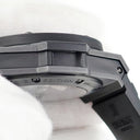 腕時計 ウブロ HUBLOT キングパワー フドロワイヤント オールブラック 715.CI.1110.RX 自動巻き メンズ クロノグラフ 限定