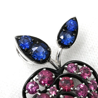 タサキ TASAKI ガーネット ブルーサファイア レッド×ブルー×ブラック×ホワイトゴールドゴールド K18WG ガーネット ブルーサファイア ブラックコーティング ブローチ TASAKI Au750 18K 薔薇 バラ フラワー 花 ペンダントトップ 2WAY