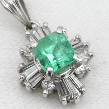 ノンブランド NON BRAND エメラルド 0.55ct ダイヤ グリーン×プラチナシルバー Pt900 ダイヤモンド エメラルド ペンダントトップ 緑 1P 1粒 1石 ネックレストップ プラチナ