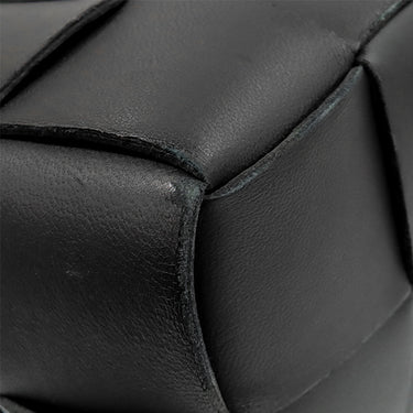 ボッテガヴェネタ BOTTEGA VENETA スモール ブリック カセットバッグ ブラック レザー ショルダーバッグ ゴールド金具 黒