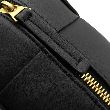 ボッテガヴェネタ BOTTEGA VENETA スモール ブリック カセットバッグ ブラック レザー ショルダーバッグ ゴールド金具 黒