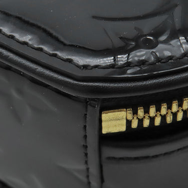 ルイヴィトン LOUIS VUITTON ミニ ボワット シャポー M90469 ノワール モノグラムヴェルニ ショルダーバッグ ゴールド金具 黒 ポシェット