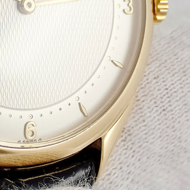 腕時計 ヴァシュロン・コンスタンタン VACHERON CONSTANTIN ヒストリカル 31045/000J-3 手巻き メンズ レディース K18YG無垢 シルバー ギョウシェ