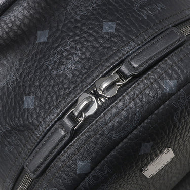 エムシーエム MCM Stark サイドスタッズ バックパック ヴィセトス MMK65VE38BK001 ブラック PVC レザー リュック・デイパック ガンメタル金具 黒
