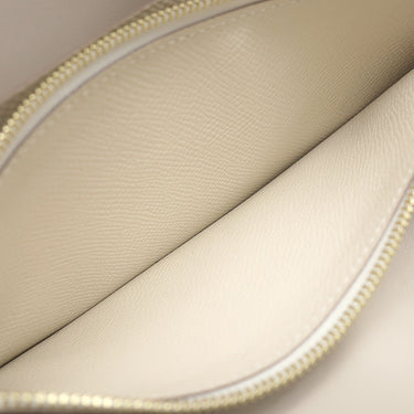 エルメス HERMES コンスタンス トゥーゴー クレ ヴォーエプソン 長財布 ゴールド金具 オフホワイト 2026年製