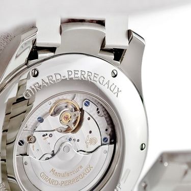 腕時計 ジラールペルゴ GIRARD PERREGAUX コンペティツィオーネ ストラダーレ 49590-11-111-11A 自動巻き メンズ シルバー デイト クロノグラフ