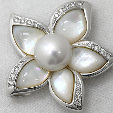 タサキ TASAKI 白蝶パール ダイヤ フラワーモチーフ パールホワイト×ホワイトゴールドゴールド K18WG パール ダイヤモンド シェル ブローチ TASAKI 真珠 Au750 18K ペンダントトップ 2WAY