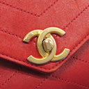 シャネル CHANEL シェブロン Vステッチ レッド レザー ショルダーバッグ ゴールド金具 チェーンショルダー 赤