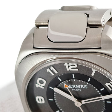 腕時計 エルメス HERMES H08 GM 39mm SP1.741 W049427WW00 自動巻き メンズ チタン グレー エイチオーエイト デイト アラビア