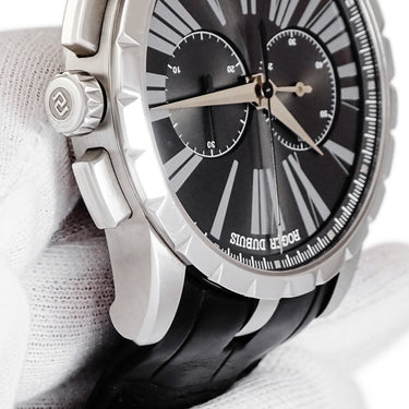 腕時計 ロジェデュブイ ROGER DUBUIS エクスカリバー 42 クロノグラフ DBEX0387 自動巻き メンズ グレー デイト スモールセコンド