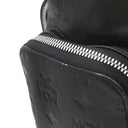 エムシーエム MCM ヴィセトス バックパック ブラック レザー リュック・デイパック シルバー金具 黒 エンボス 型押し ロゴ 総柄