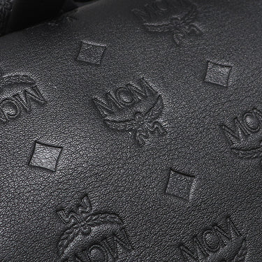 エムシーエム MCM ヴィセトス バックパック ブラック レザー リュック・デイパック シルバー金具 黒 エンボス 型押し ロゴ 総柄
