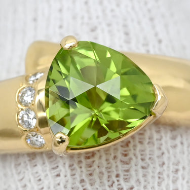 タサキ TASAKI ペリドット ダイヤモンド グリーン×イエローゴールド K18YG ペリドット ダイヤモンド リング 指輪 緑 18K 750 YG 三角形 17号