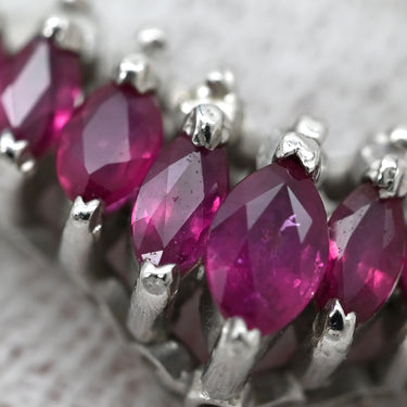 ノンブランド NON BRAND ルビー ダイヤモンド 0.68ct デザインリング プラチナシルバー Pt900 ルビー ダイヤモンド リング 指輪 プラチナ900 V字 Vライン マーキスカット 12号