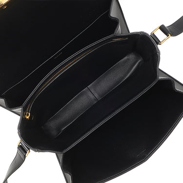 セリーヌ CELINE クラシック トリオンフ ブラック カーフ ショルダーバッグ ゴールド金具 黒