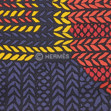 エルメス HERMES カレ90 H002993S ネイビー×マルチカラー シルク スカーフ 【AU COIN DU FEU/暖炉のそばで】