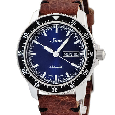 腕時計 ジン SINN パイロット ウォッチ 104.ST.SA.IB 自動巻き メンズ ブルー 青 サンレイ デイデイト 回転ベゼル バー