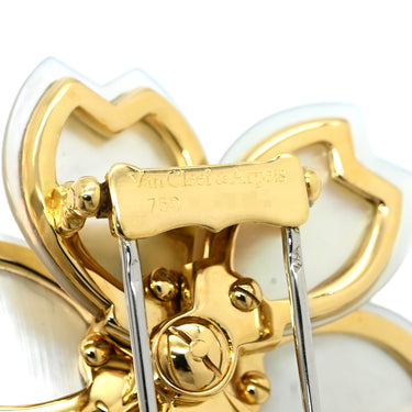 ヴァンクリーフアーペル Van Cleef & Arpels ローズ ド ノエル ミディアム VCARA53400 パールホワイトXイエローゴールド K18YG ダイヤモンド マザーオブパール ブローチ 750YG 18K シェル ダイヤモンド