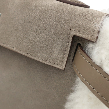 エルメス HERMES ミニケリードゥ テディ グリスカイユ×エトゥープ×エクリュ グリズリー ヴォースイフト ムートン 2WAYバッグ シルバー金具 2025年製
