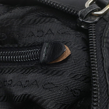 プラダ PRADA ロゴプレート 2WAY バッグ NERO ナイロン レザー 2WAYバッグ ゴールド金具 黒 ハンドバッグ ショルダー テスート