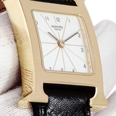 腕時計 エルメス HERMES Hウォッチ PM HH1.201 HH1.201.130/SNO クオーツ レディース イエローGP ホワイト アラビア H型 スクエア