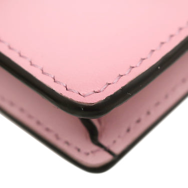フェンディ FENDI マイクロ フラット バゲット バッグ 7M0311 ピンク レザー ショルダーバッグ シルバー金具 コンパクト 財布 ミニショルダー