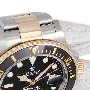 腕時計 ロレックス ROLEX サブマリーナー デイト 126613LN ランダム番 自動巻き メンズ ランダム番 K18YG×SS コンビ ブラック ベンツ針