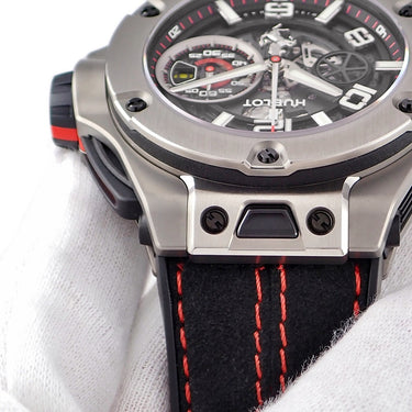 腕時計 ウブロ HUBLOT ビッグバン ウニコ フェラーリ チタニウム 402.NX.0123.WR 自動巻き メンズ OH済 黒 クロノグラフ 限定