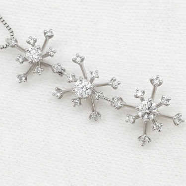 タサキ TASAKI スノーフレーク 3モチーフ ホワイトゴールド K18WG ダイヤモンド ネックレス TASAKI ダイヤ Au K18 750WG スウィング ドロップ