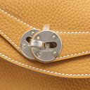 エルメス HERMES リンディ 26 ナチュラルサブレ トリヨンクレマンス 2WAYバッグ シルバー金具 カーキ 2025年製