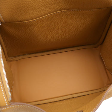 エルメス HERMES リンディ 26 ナチュラルサブレ トリヨンクレマンス 2WAYバッグ シルバー金具 カーキ 2025年製