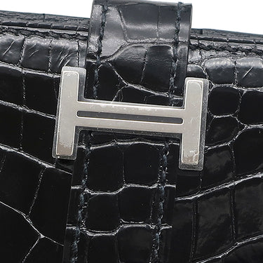 エルメス HERMES ベアンコンパクト ブラック アリゲーター 二つ折り財布 シルバー金具 黒 クロコ 艶あり 2025年製
