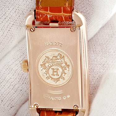 腕時計 エルメス HERMES ナンタケット ミディアム NA2.272 クオーツ レディース K18RG無垢 純正ダイヤ ホワイト シェル
