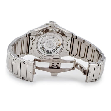 腕時計 ウブロ HUBLOT クラシックフュージョン オーリンスキー ブレスレット チタニウム 550.NS.1800.NS.ORL22 自動巻き メンズ