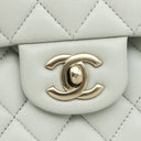 シャネル CHANEL マトラッセ Wフラップ チェーンショルダー ライトグレー ラムスキン ショルダーバッグ シャンパンゴールド金具 ブルーグレー ココマーク