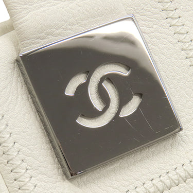 シャネル CHANEL チョコバー ミニボストン ホワイト キャビアスキン ハンドバッグ ガンメタル金具 白 格子柄