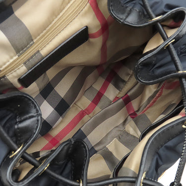 バーバリー BURBERRY キルティング ミニ リュック ネイビー×ブラック ナイロン レザー リュック・デイパック ゴールド金具 巾着 ノバチェック キッズライン