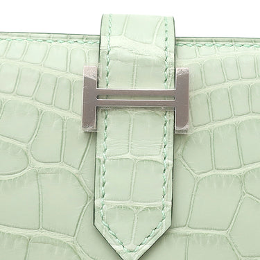 エルメス HERMES ベアンコンパクト ヴェールデュー アリゲーターマット 二つ折り財布 シルバー金具 緑 クロコ