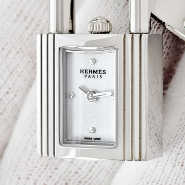 腕時計 エルメス HERMES ケリーウォッチ KE4.110.132 クオーツ レディース 新品同様 ホワイト 白 カデナ型 錠前 南京錠